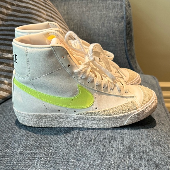 Nike blazers size 61 once perfect condition - Picture 2 of 7